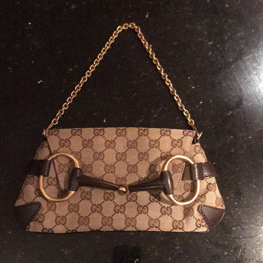 Super cute barely used authentic Gucci clutch